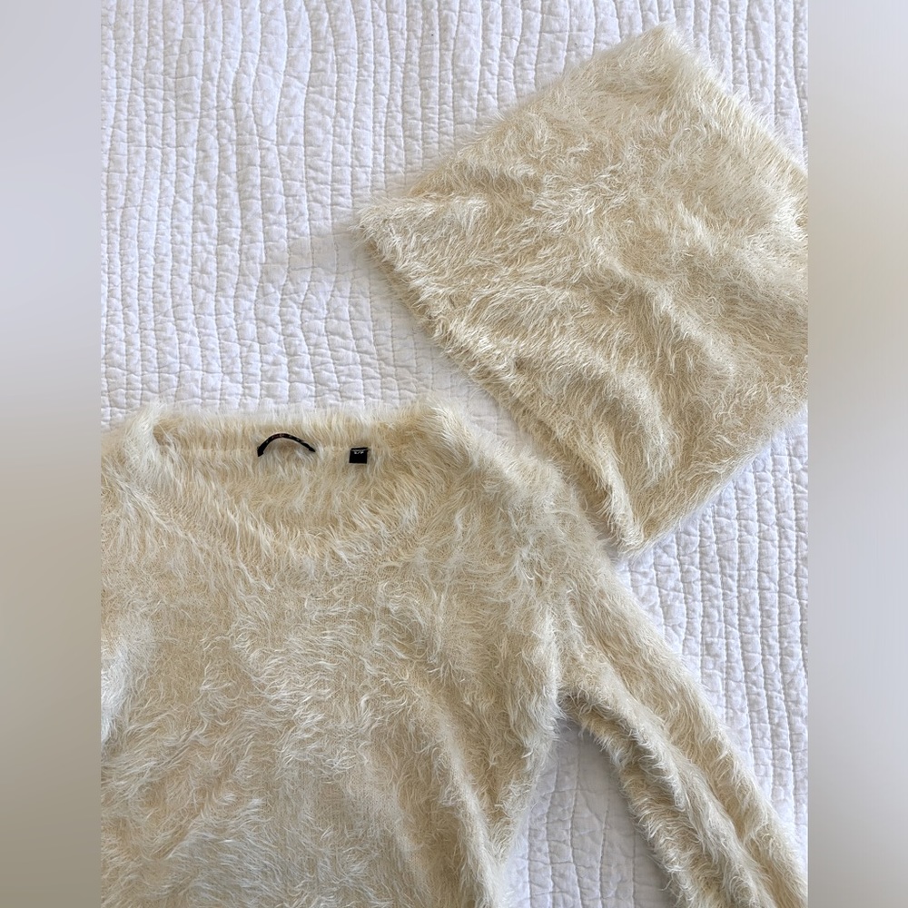 Cyrus Sweater - Picture 5 of 6